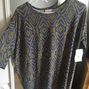 LuLaRoe Irma top.
